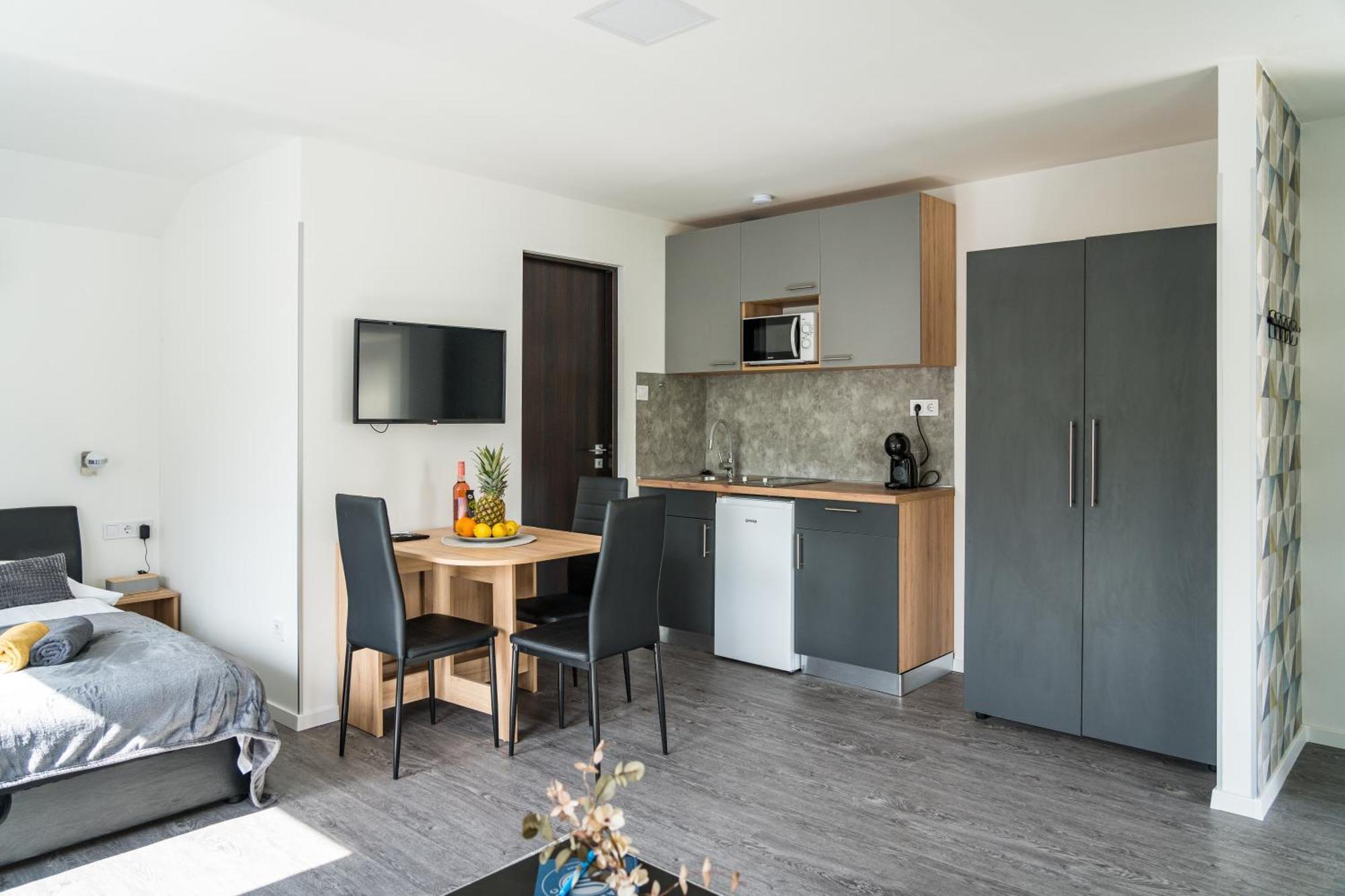 Balatonic Lemon Apartmanhaz شيوفوك المظهر الخارجي الصورة